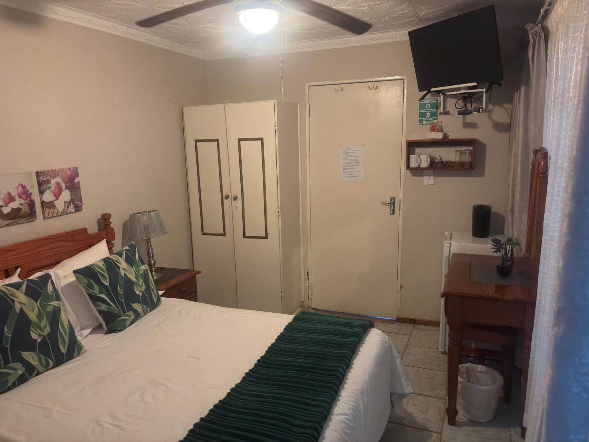 Rita's Guesthouse CC Vryheid Extérieur photo