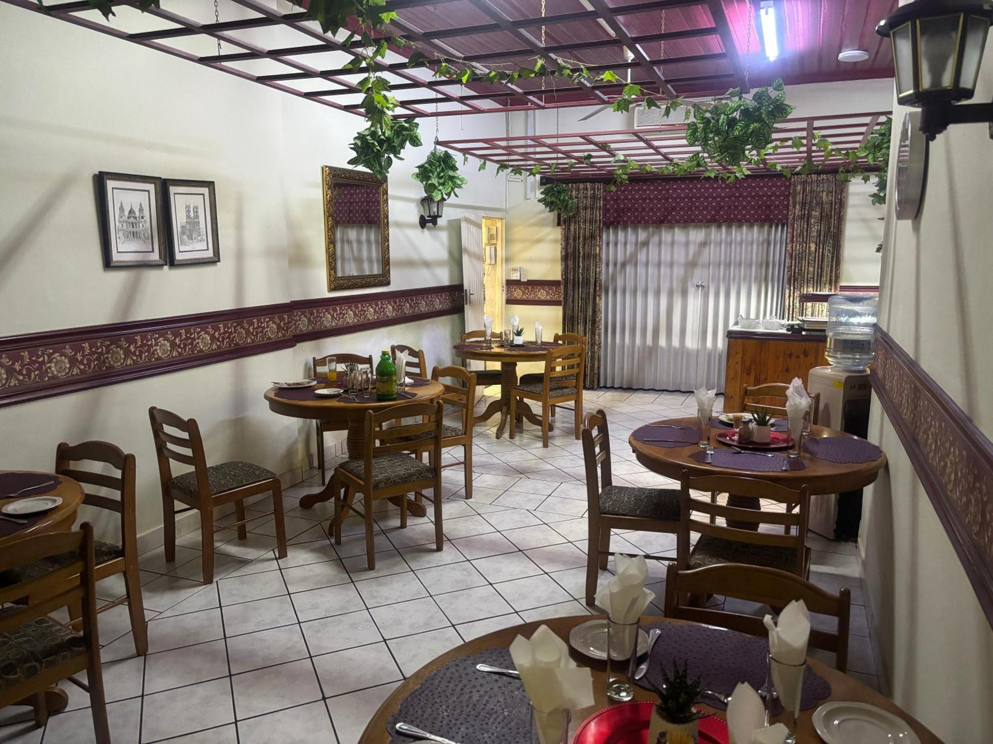 Rita's Guesthouse CC Vryheid Extérieur photo