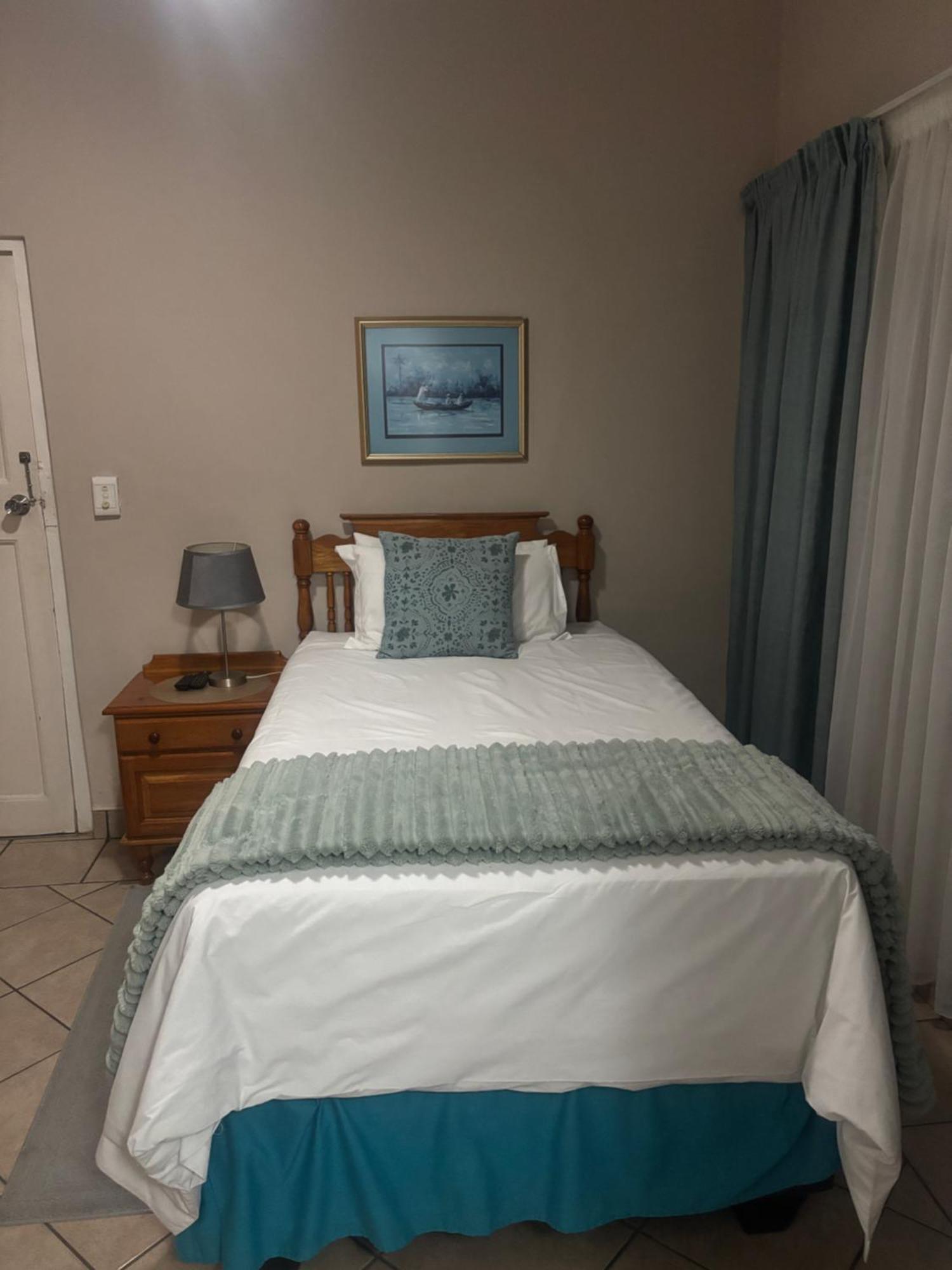 Rita's Guesthouse CC Vryheid Extérieur photo