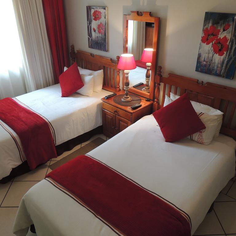Rita's Guesthouse CC Vryheid Extérieur photo