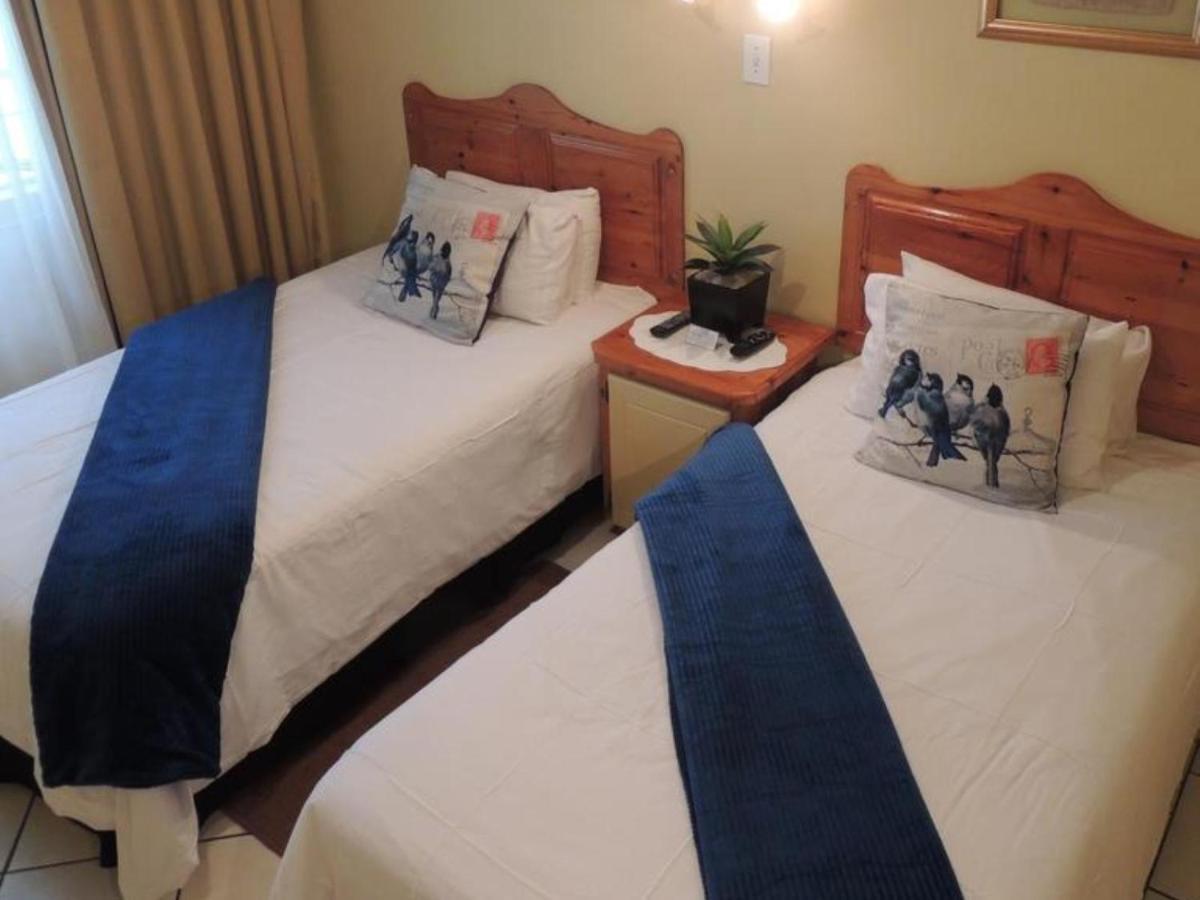 Rita's Guesthouse CC Vryheid Extérieur photo